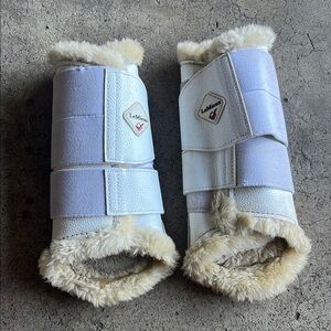 Lemieux fleece lined brushing boots